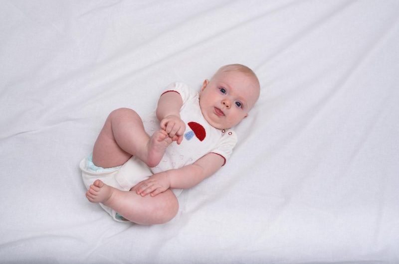 8 sposobów jak składać i zakładać pieluchy tetrowe