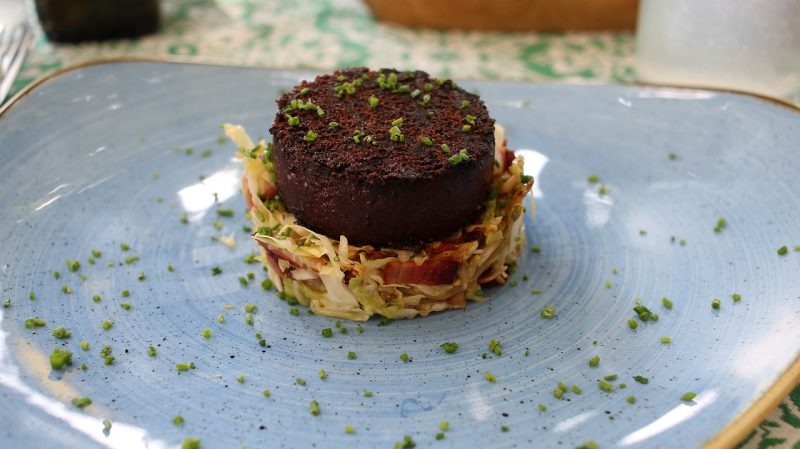 eleganckie danie z kaszanka