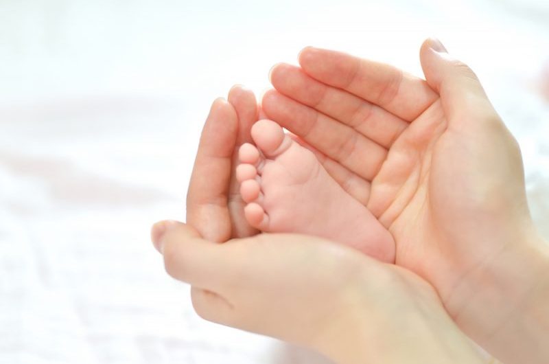 Jak szybko rośnie stopa dziecka? Rozwój dziecięcych stópek