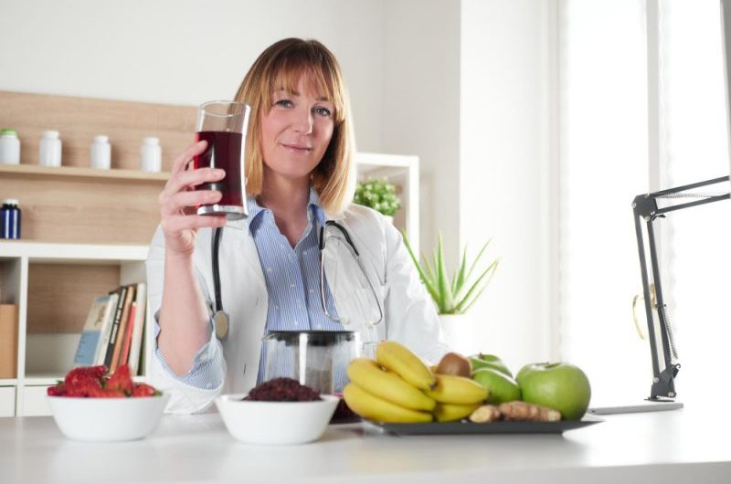 Hibiskus w ciąży – czy można go pić? Właściwości i zastosowanie