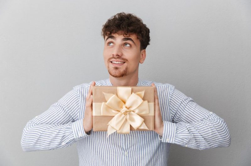 Chcesz kupić swojemu mężczyźnie prezent na zbliżające się urodziny? Świetnie trafiłaś.