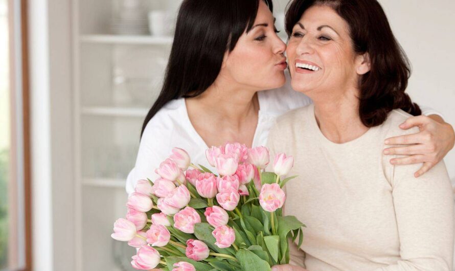 Upominki z okazji Dnia Mamy, które rozpromienią każdą Mamę