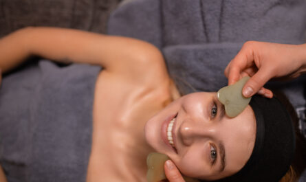 Masażu Twarzy Płytką Gua Sha