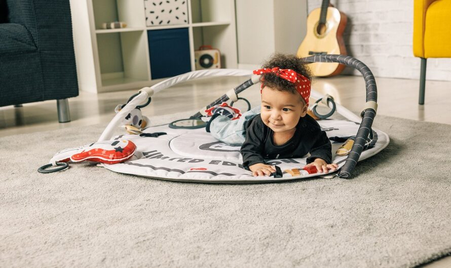 Podłoga pełna odkryć. Jak mata edukacyjna zmienia niemowlęcą perspektywę